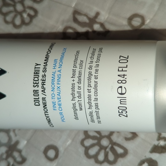 Color Wow Color Security Conditioner - Picture 2 of 2